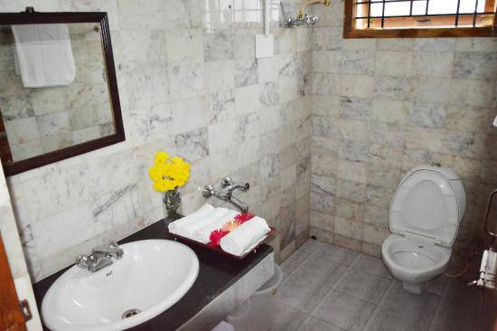 Serenity Guest House, Mumbai 3